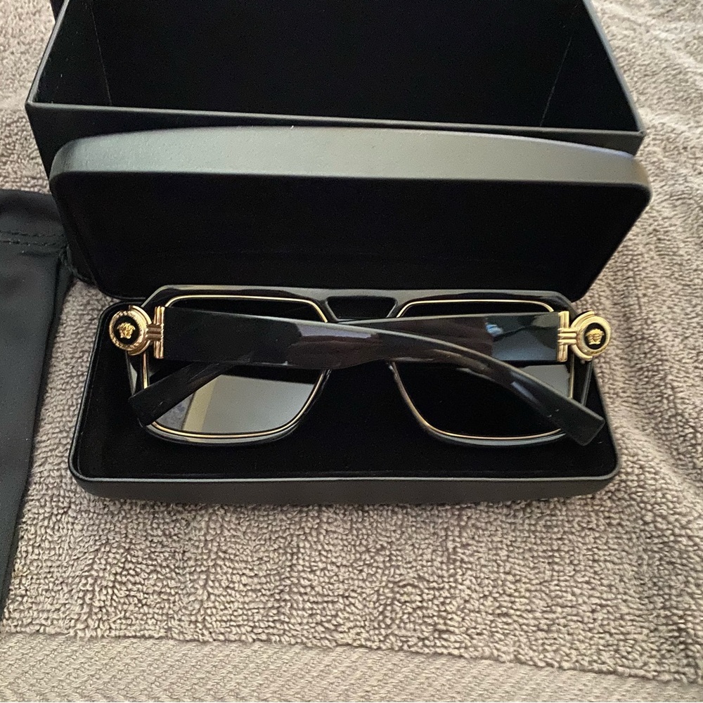 Versace sun glasses